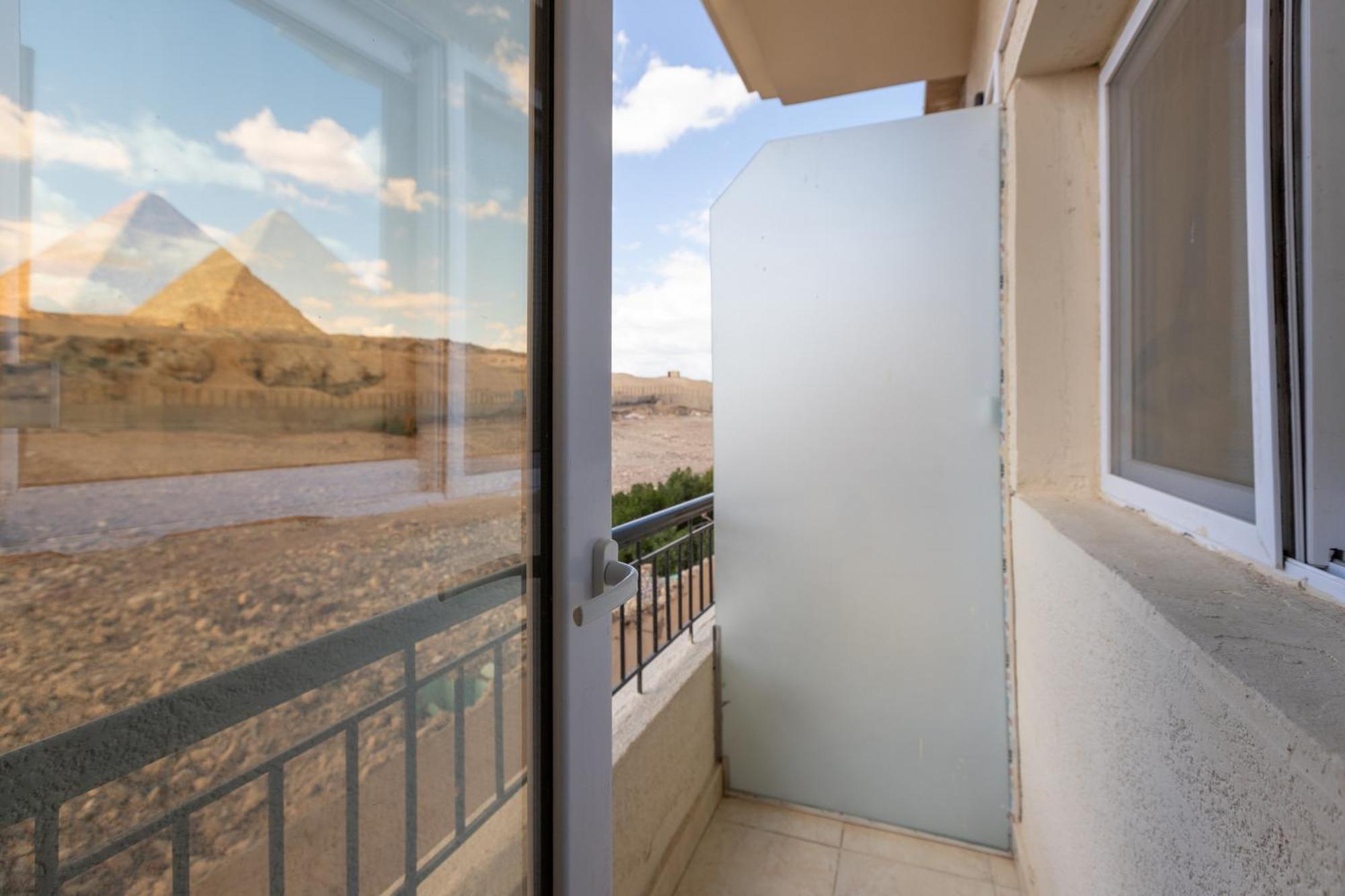 Soul Pyramids View Hotel Kafrat al Jabal Bagian luar foto