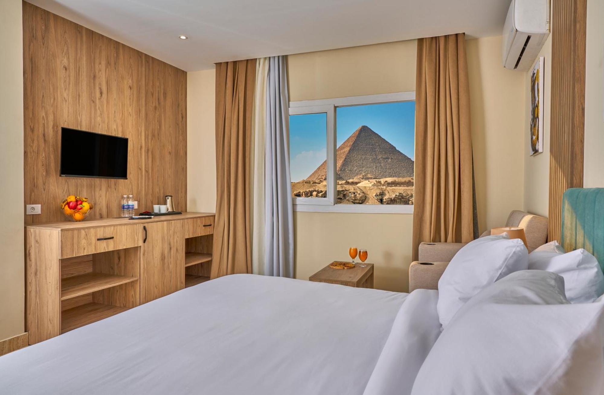 Soul Pyramids View Hotel Kafrat al Jabal Bagian luar foto